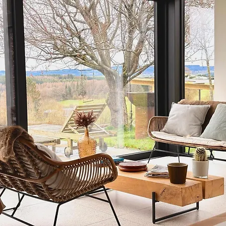 Luxury With Garden & Zipline
